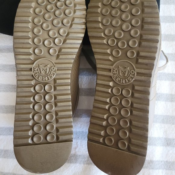 Mephisto Beige Leather Lace-Up Loafers - Picture 10 of 11